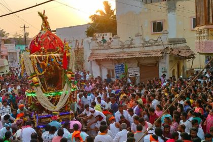 ವಿಜೃಂಭಣೆಯಿಂದ ಕೊಟ್ಟೂರು ಶ್ರೀ ಬನಶಂಕರಿ ದೇವಿಯ ರಥೋತ್ಸವ  