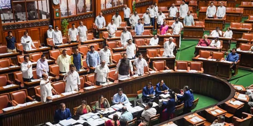 ಅಸಂಸದೀಯ ಪದಗಳಿಂದ ಅಧೋಗತಿಗೆ ಇಳಿದ ಅಧಿವೇಶನ: ಸದನದ ಮರ್ಯಾದೆ ರೇಖೆಯ ಗಡಿ ದಾಟಿದ ಶಾಸಕರು!