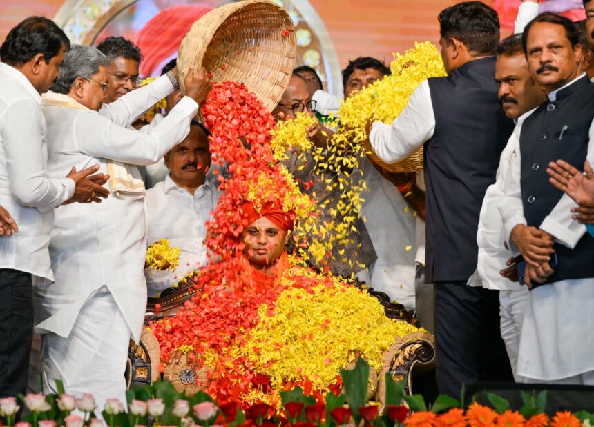 ಜಾತಿ ವ್ಯವಸ್ಥೆ ದೇವರ ಸೃಷ್ಟಿಯಲ್ಲ. ಸ್ವಾರ್ಥಿ ಮನುಷ್ಯರ ಸೃಷ್ಟಿ : ಸಿ.ಎಂ.ಸಿದ್ದರಾಮಯ್ಯ