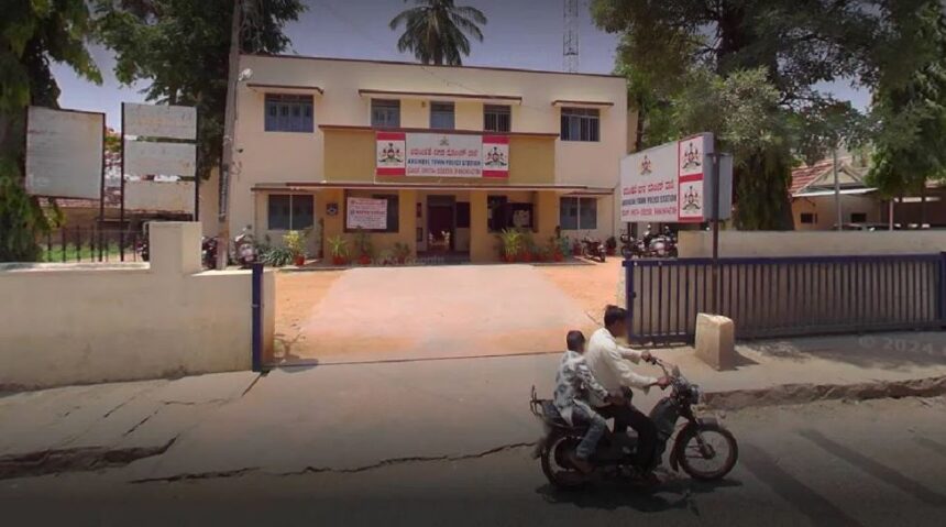 ಜಾತ್ರೆಗೆ ಬಂದಿದ್ದ ದಲಿತ ಮಹಿಳೆ ಮೇಲೆ ಬಸ್​ನಲ್ಲಿ ಲೈಂಗಿಕ ದೌರ್ಜನ್ಯ ಯತ್ನ!