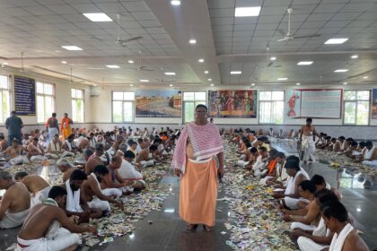 ಮಂತ್ರಾಲಯದ ಶ್ರೀರಾಯರ ಹುಂಡಿಯಲ್ಲಿ 4.05 ಕೋಟಿ ಹಣ ಸಂಗ್ರಹ