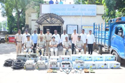 ಕಳ್ಳತನ ಪ್ರಕರಣ – ಮೂವರ ಬಂಧನ: ಗ್ರಾಮೀಣ ಠಾಣೆ ಸಿಪಿಐ ಸತೀಶ್‌ಗೆ ಎಸ್‌ಪಿ ಶೋಭಾರಾಣಿ ಪ್ರಶಂಸೆ